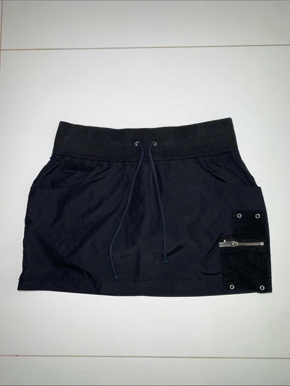 Y2K ERA ATHLEISURE WEAR - BEBE Black Mini Skirt with Drawstring & cargo pockets